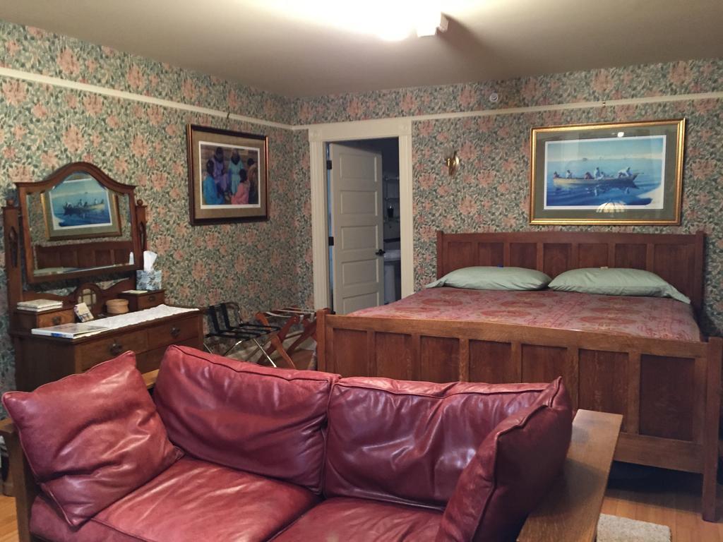 Alaska's Capital Inn Bed&Breakfast Juneau Bagian luar foto